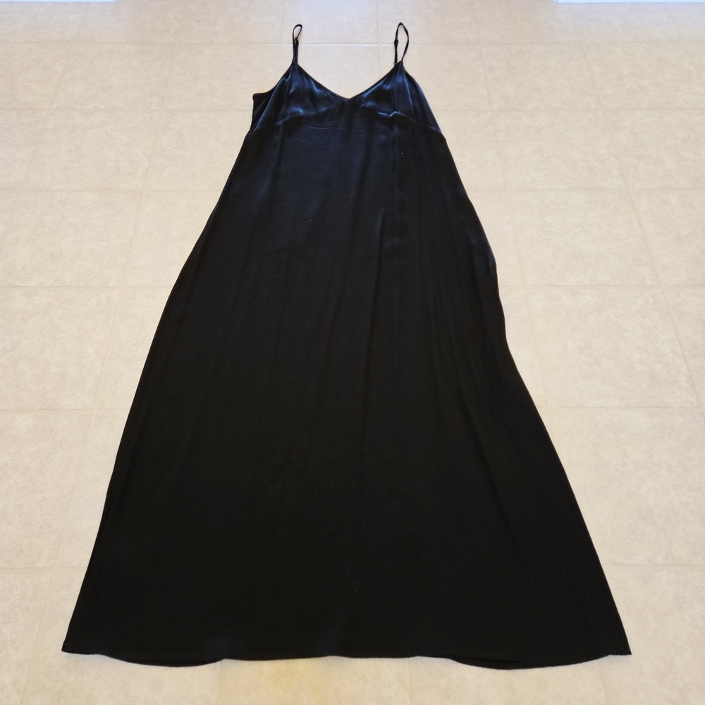H&M Slip 100% Viscose Dress Women's Black Midi Side Zipper Flowy Drape Size US 8 - Picture 4 of 8
